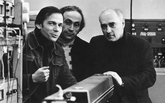 М. С. Золоторев И. Б. Хриплович и Л. М. Барков, 1970 г.