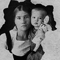 Л.П.Павлова с матерью