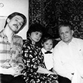 Л.П.Павлова в кругу семьи